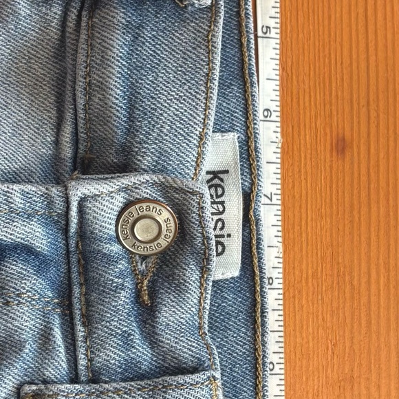 Kensie Women's 6/28 Distressed & Faded  Blue Denim Jeans V Cut Ankle - Picture 9 of 10